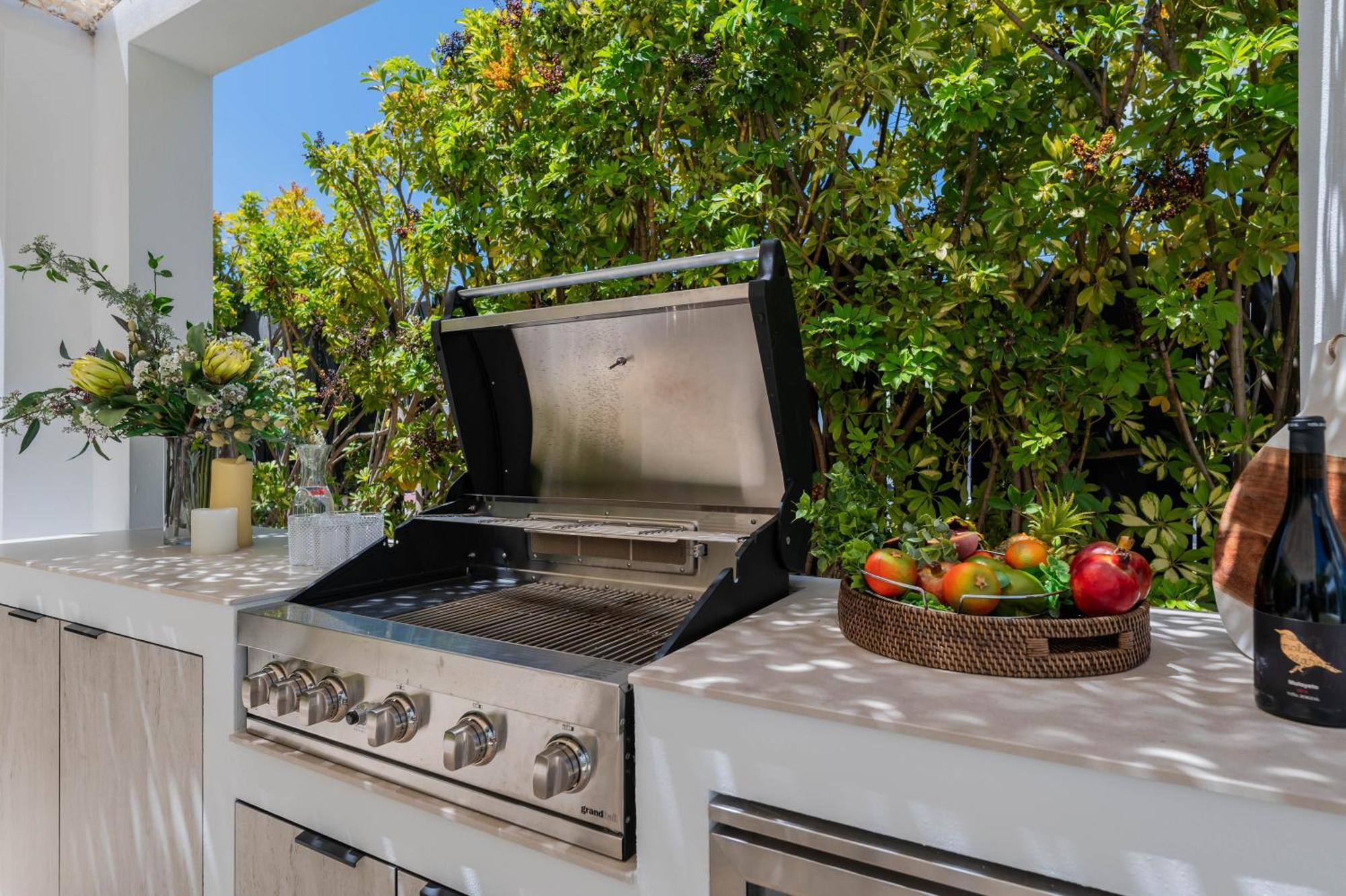 Villa Vacation I Jomo, New Built Villa, Rooftop Jacuzzi, Heated Pool Marbella