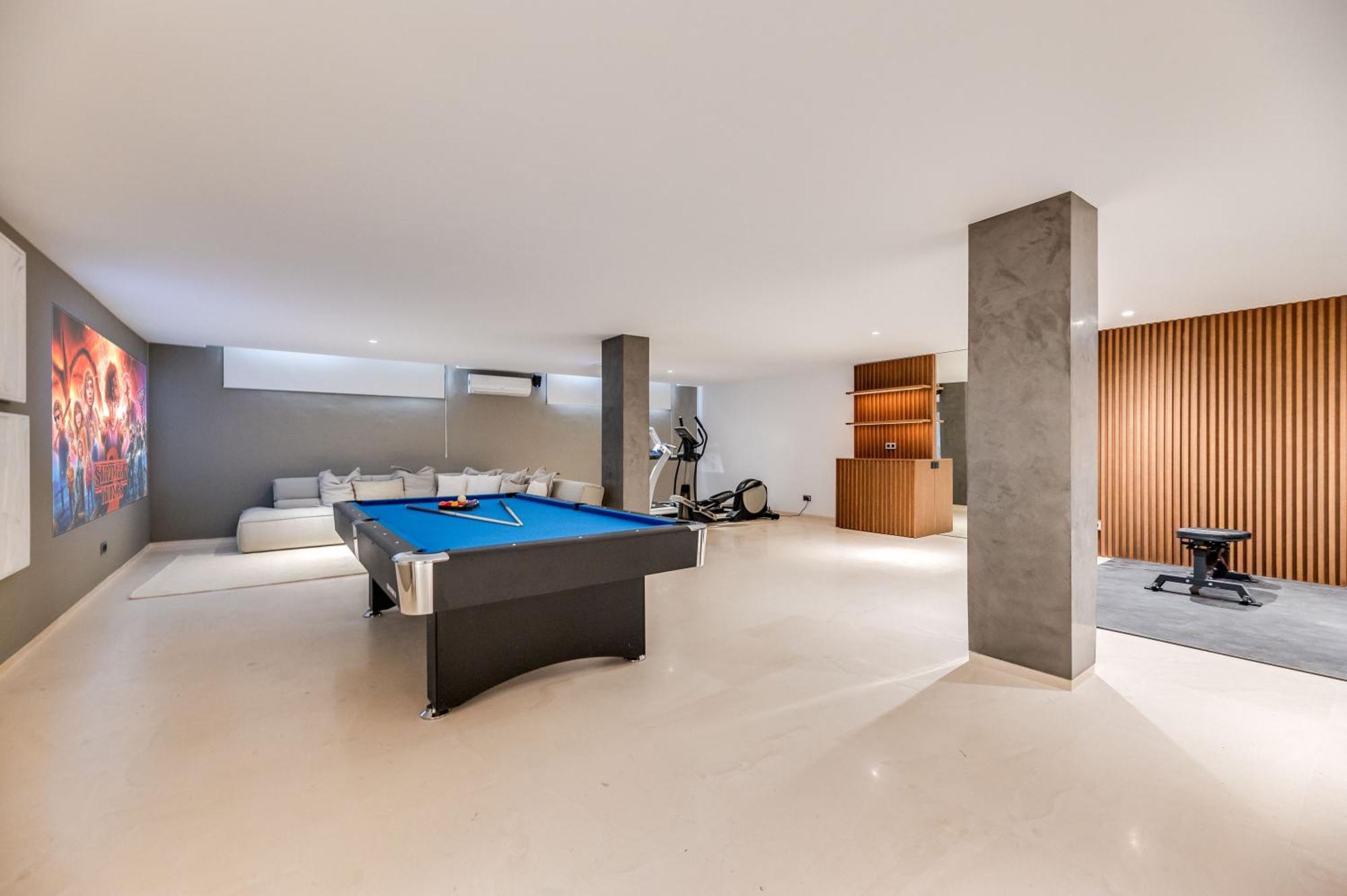 Vacation I Jomo, New Built Villa, Rooftop Jacuzzi, Heated Pool Marbella