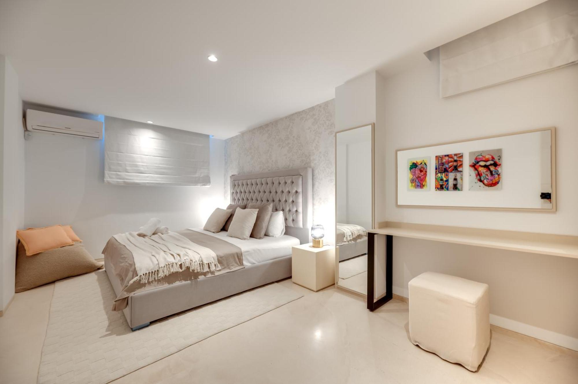 Villa Vacation I Jomo, New Built Villa, Rooftop Jacuzzi, Heated Pool